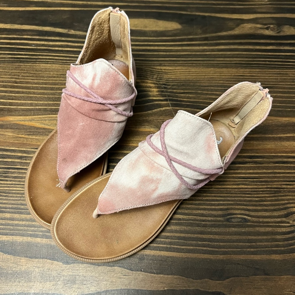Very G Pink and Brown Sandals with Knot Detail
